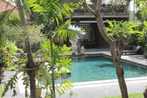 Гостиница Mangga Bali Inn  Kuta